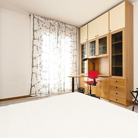 Colourful Flat Borgo Roma Apartman Verona Kültér fotó